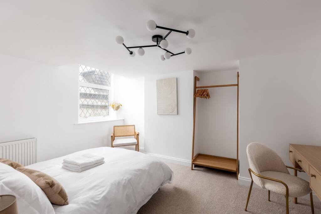 Luxe Design - Chic Cottage - Heart Of ロスベリー エクステリア 写真