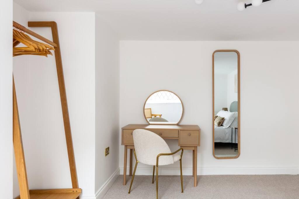 Luxe Design - Chic Cottage - Heart Of ロスベリー エクステリア 写真